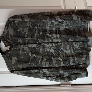 Faded Glory large (12-14) long sleeve camouflage button down shirt